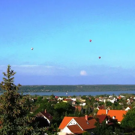 Panorama Pihenohaz 度假居